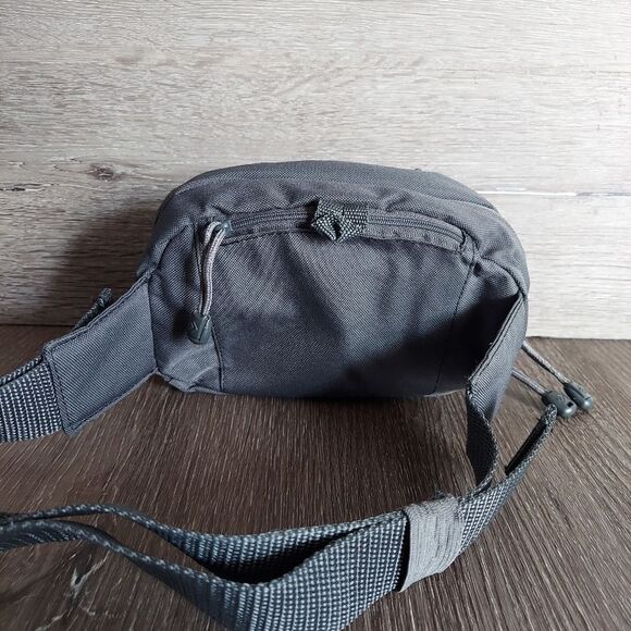 Outdoor Products Essential 2 Ltr Waist Bag Fanny Pack, Gray, Unisex, Polyester - Picture 3 of 9